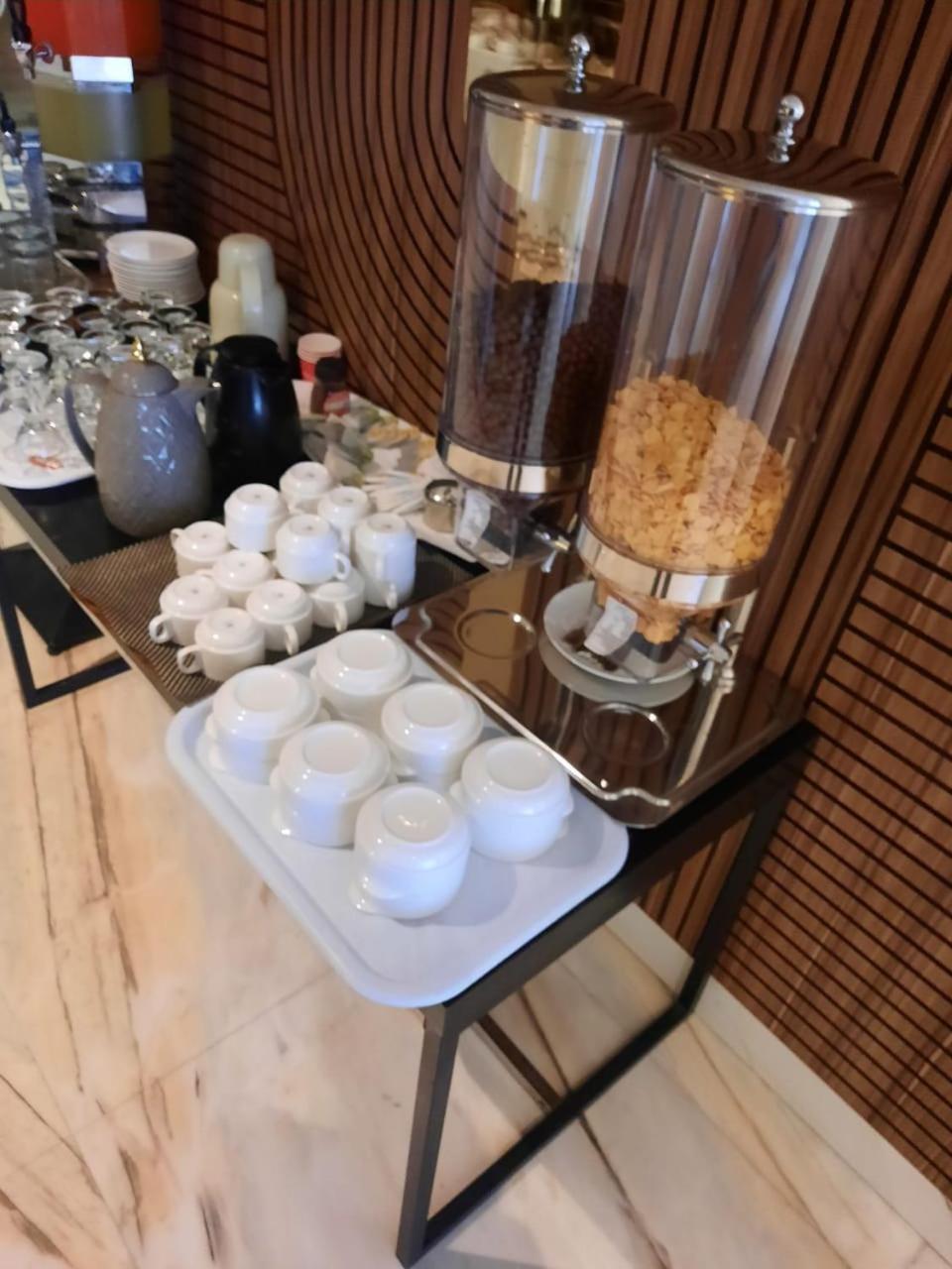 Hotel Quiet Jeddah Al Hamra Esterno foto