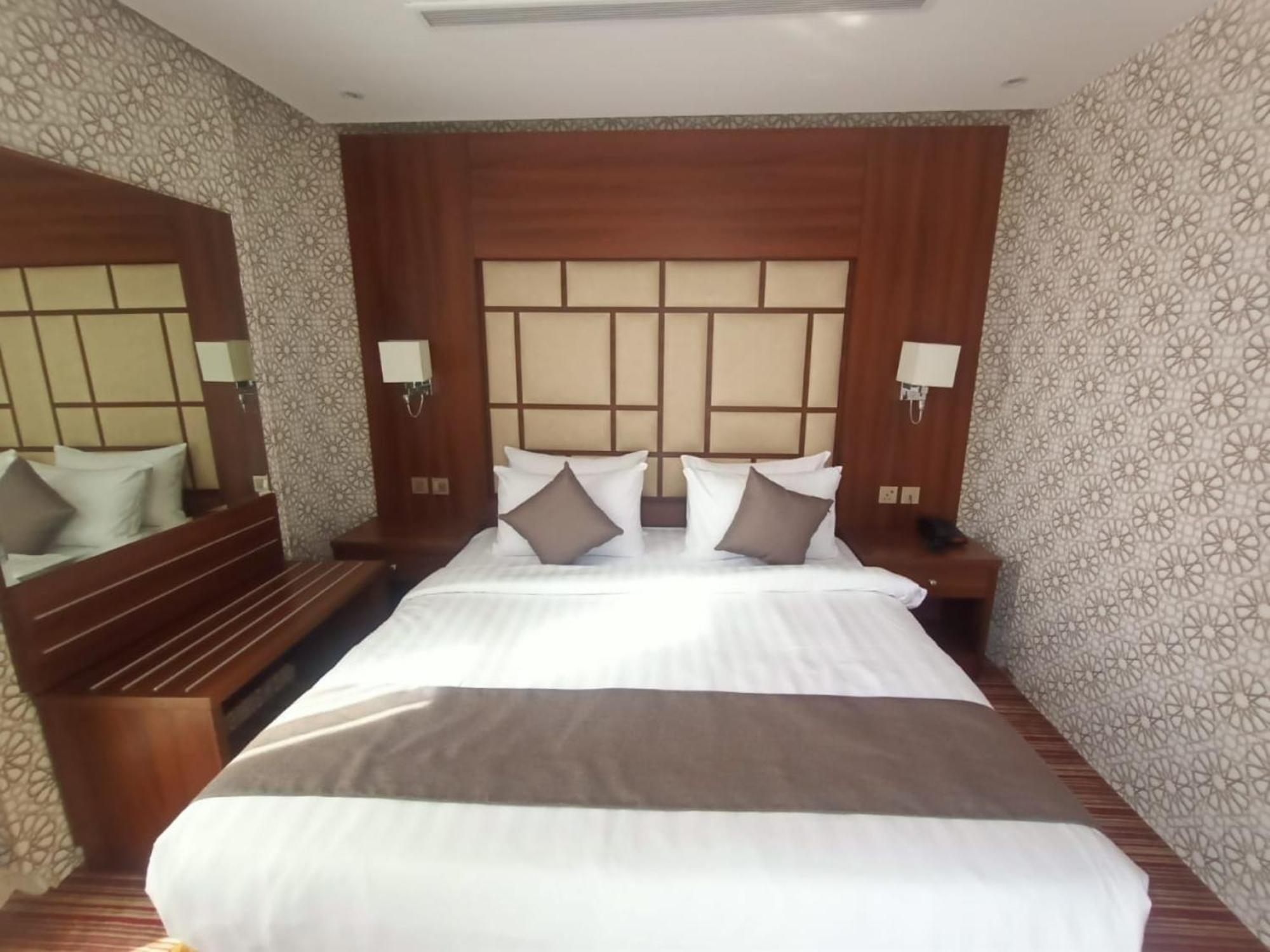 Hotel Quiet Jeddah Al Hamra Esterno foto