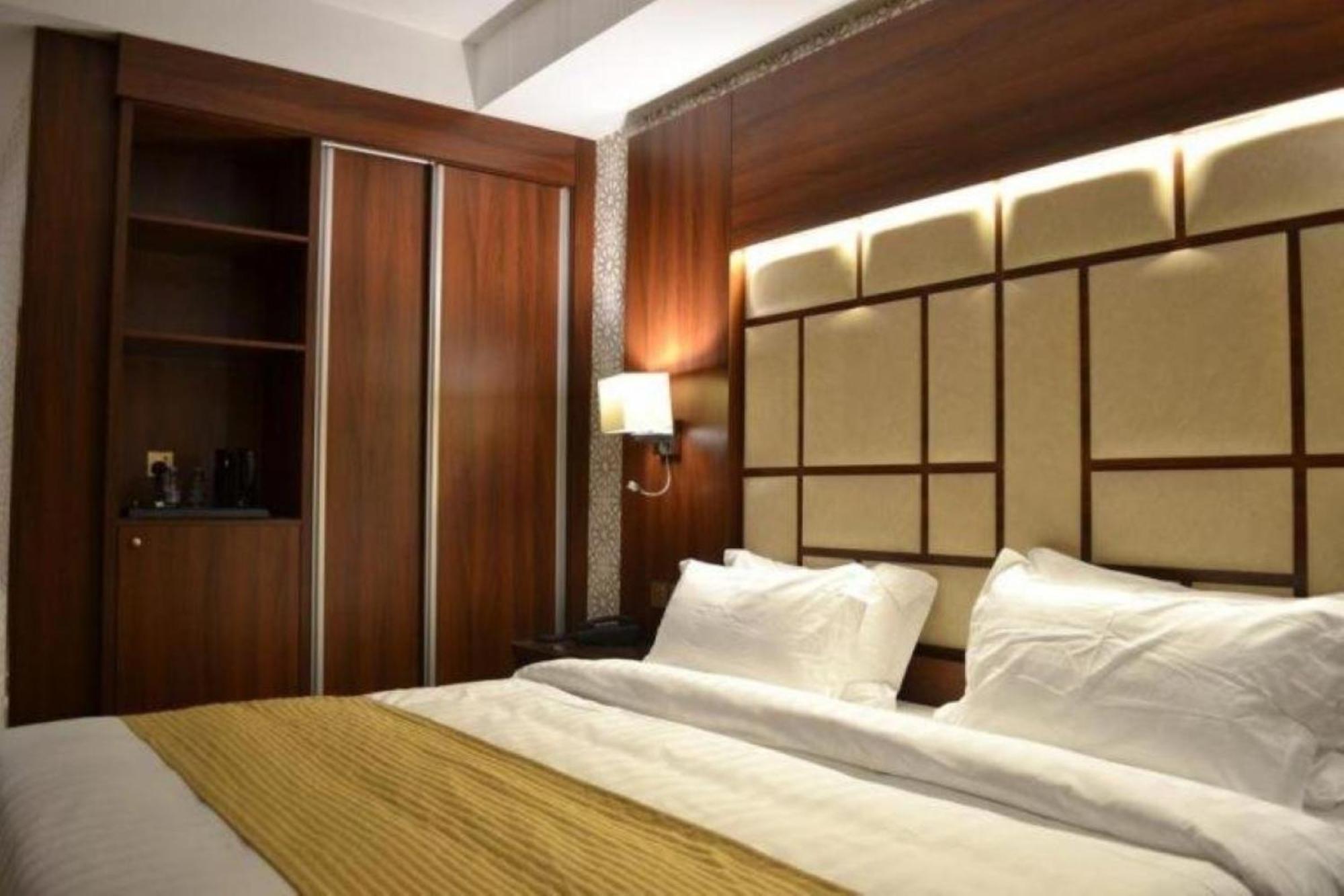 Hotel Quiet Jeddah Al Hamra Esterno foto