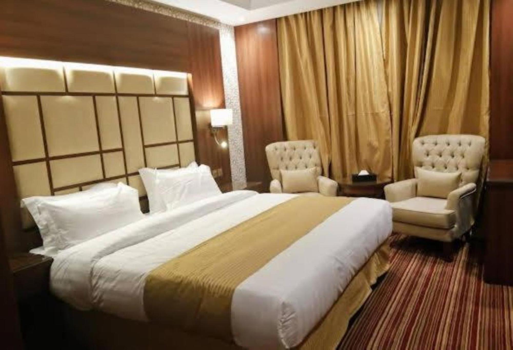 Hotel Quiet Jeddah Al Hamra Esterno foto